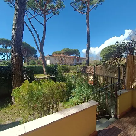 Il Gelsomino Piano Terra * Camaiore